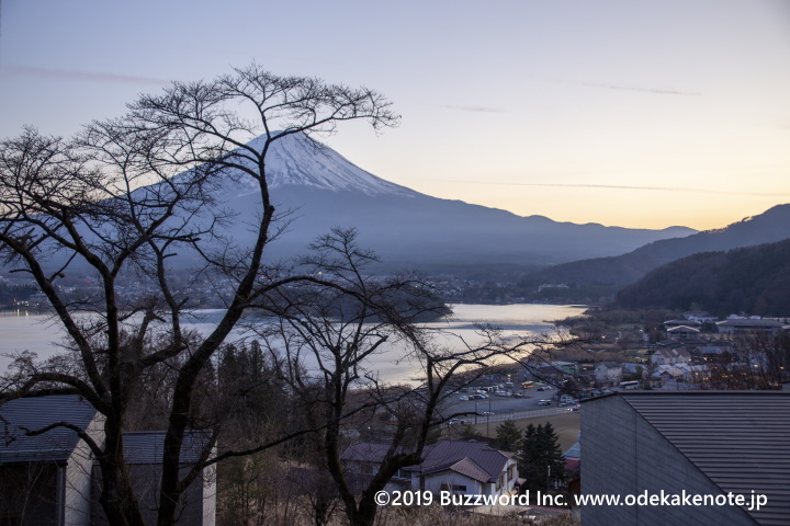 星のや富士 Dキャビン テラスリビングからの富士山 2019
