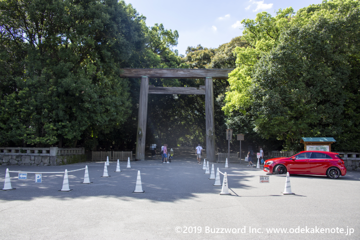 熱田神宮 東門第一鳥居