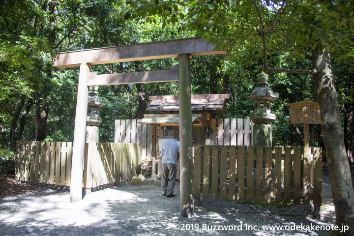 熱田神宮 楠御前社